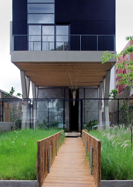 Fachada do edifício Fidalga 727