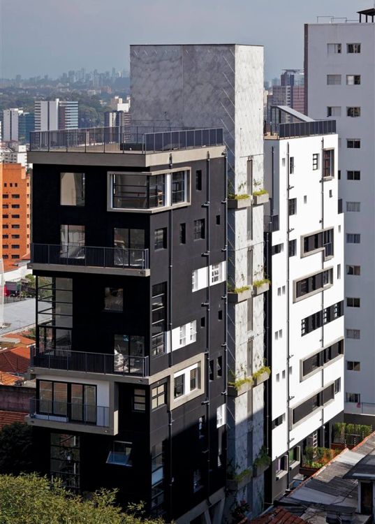 Fachada do edifício Fidalga 727