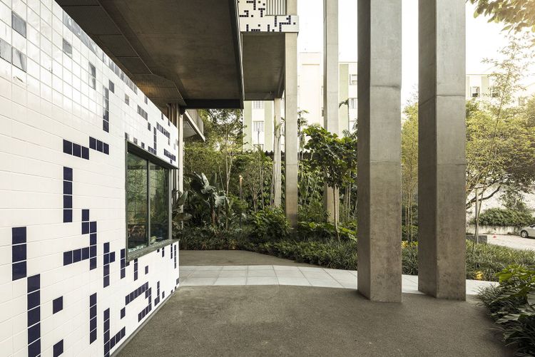 Área externa do edifício POP XYZ